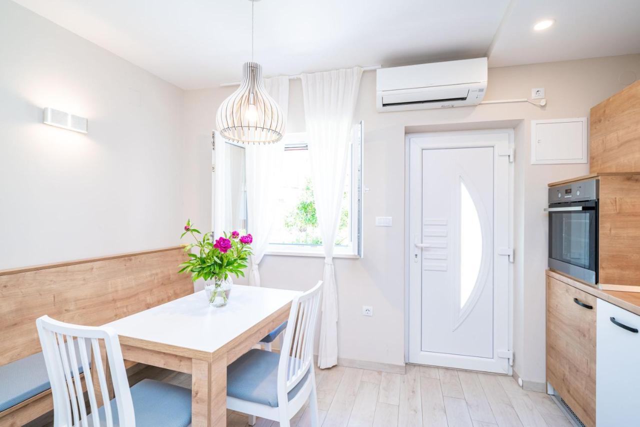 Studio Apartment Lapad Дубровник Екстериор снимка